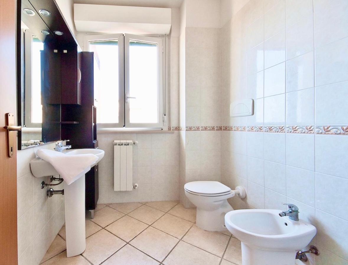 Isa-Apartments 4 Beds In Residence With Swimming-Pool In San Vincenzo, Just 600 Meters From The Sea ภายนอก รูปภาพ